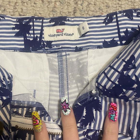Vineyard vines palm tree shorts size 0 - Picture 5 of 5
